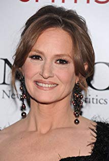 Melissa Leo